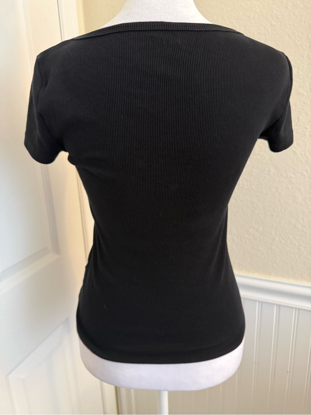 Old Navy Black Square Neck Short Sleeve Top - Picture 3 of 4